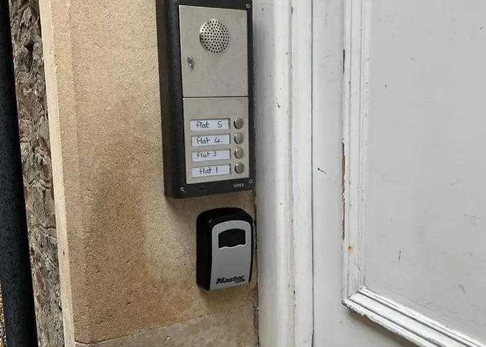 아파트 Delightful Airy In Leafy St Andrews 브리스틀