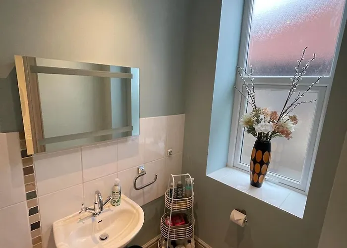 Delightful Airy In Leafy St Andrews Apartmán